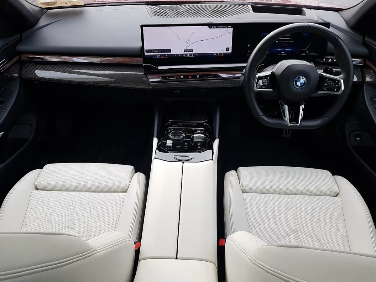 BMW 5 Series 530e M Sport Pro - Image 4