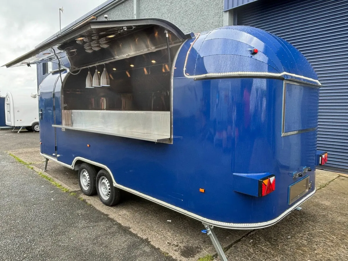 Trailer - Image 2