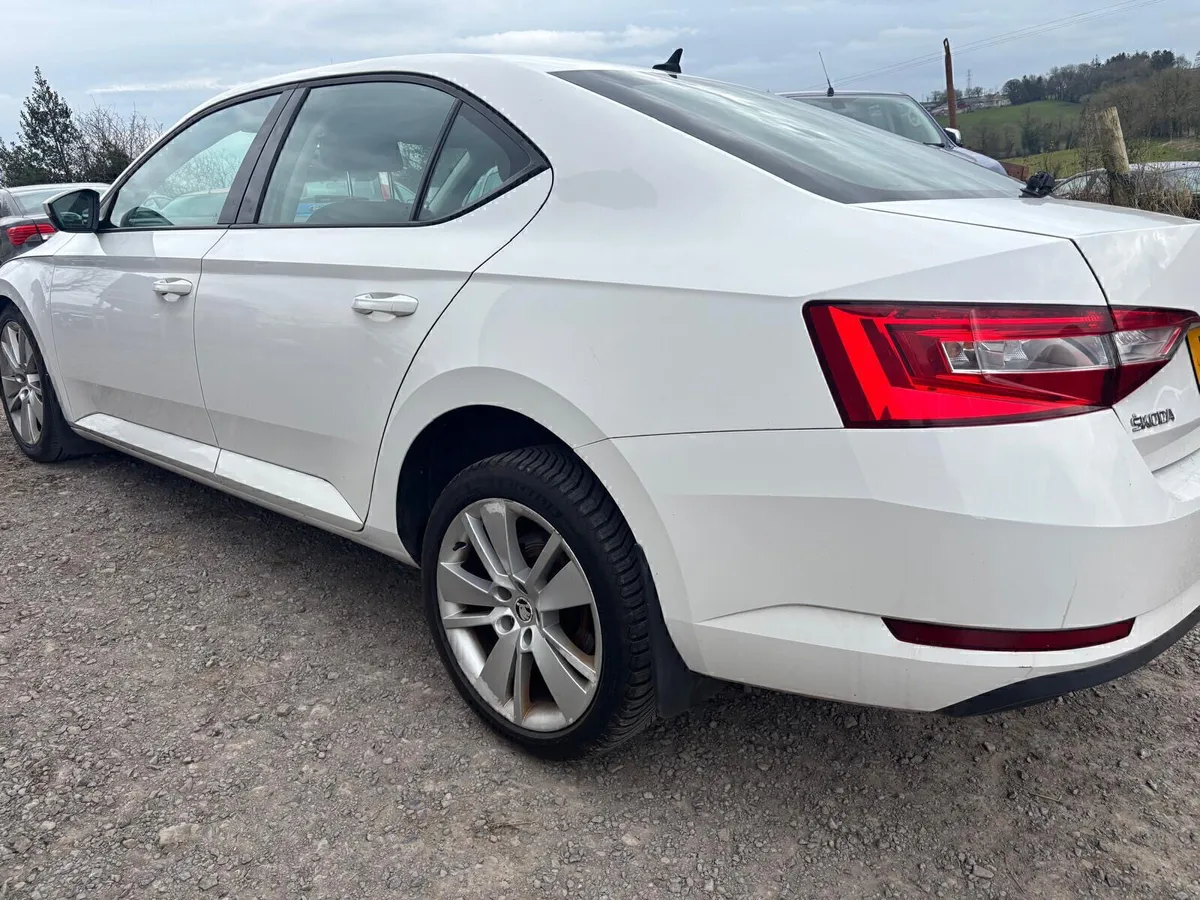 ‘16 Skoda Superb 1.6 Tdi Cr S - Image 4