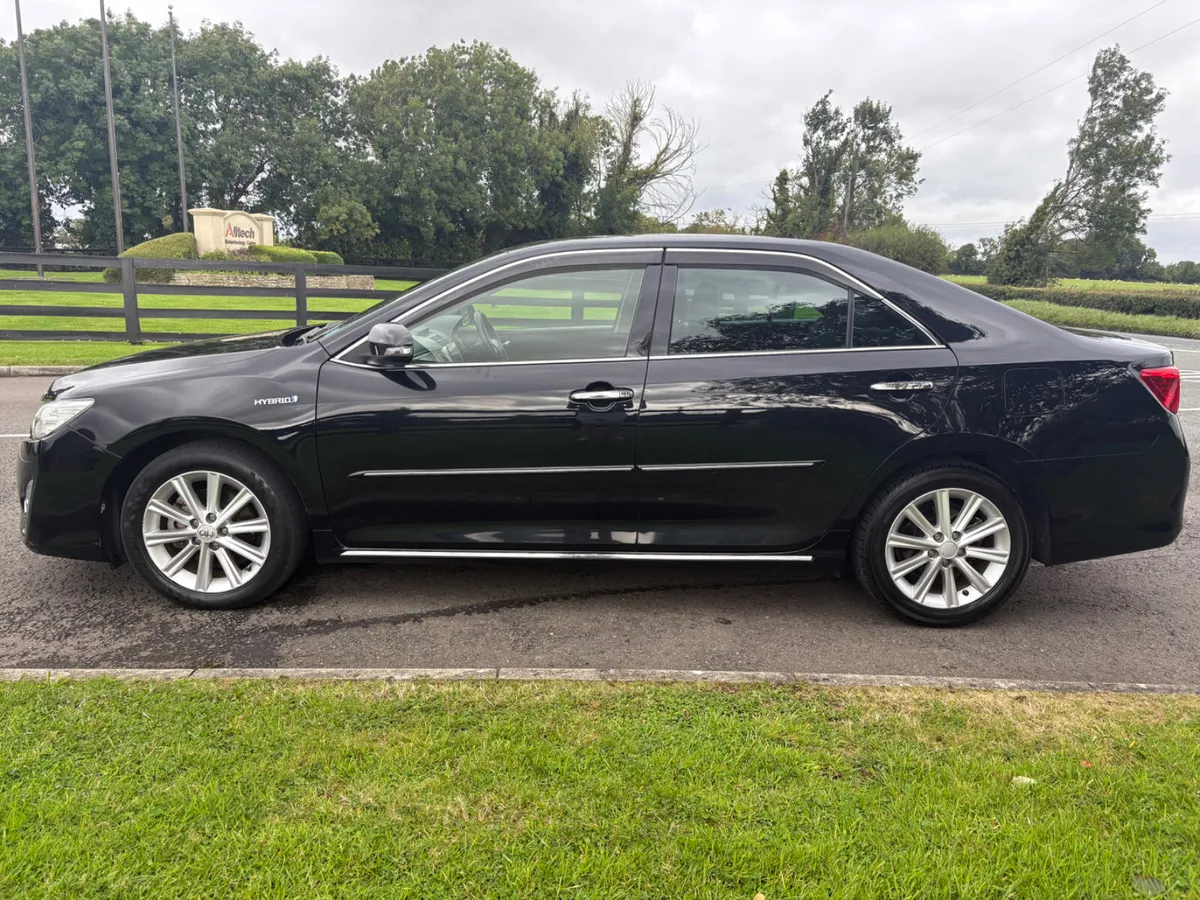 2.5 PETROL HYBRID*NEW NCT 06/26*HIGH SPEC - Image 4