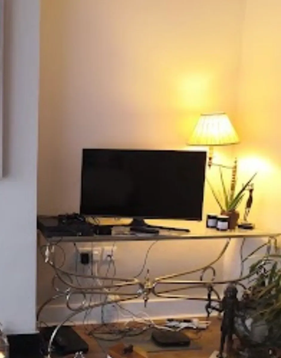 Console table