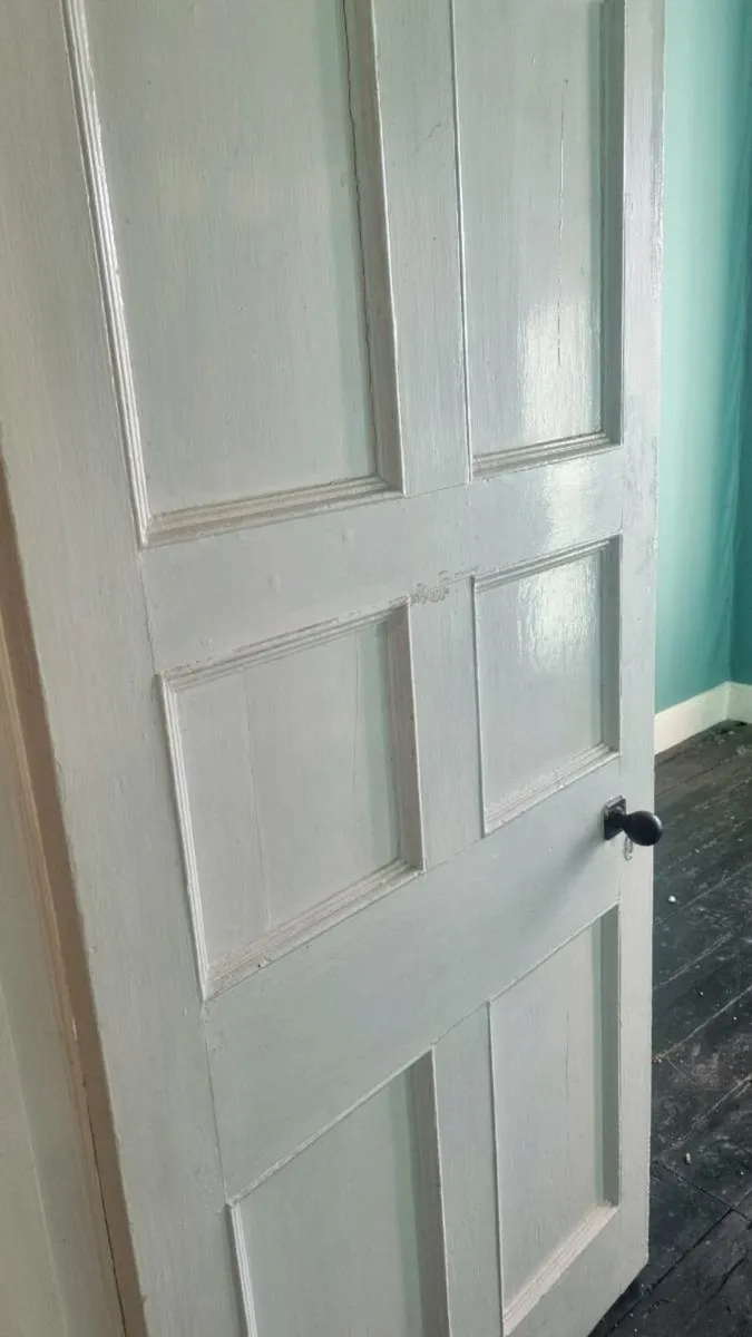 Vintage doors - Image 2