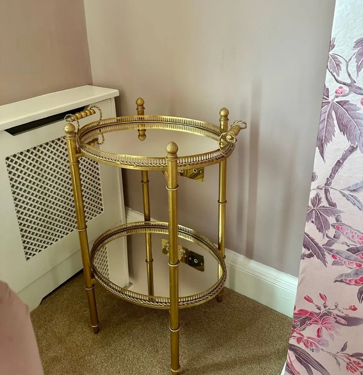 tray table - Image 1