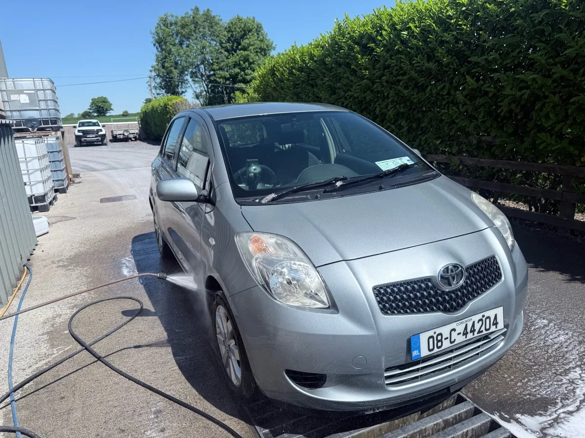 Toyota yaris - Image 3