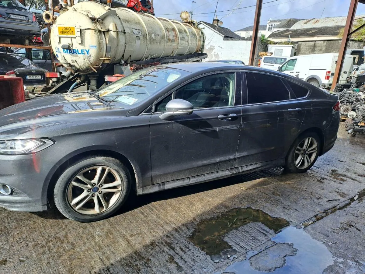 151 Ford Mondeo 2.0 dsl breaking for parts - Image 2