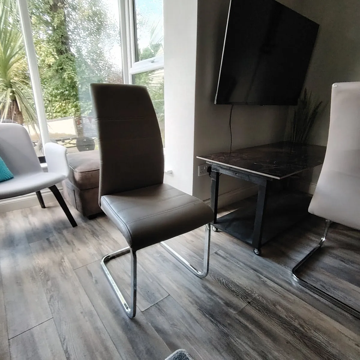 Kitchen chairs - Image 1
