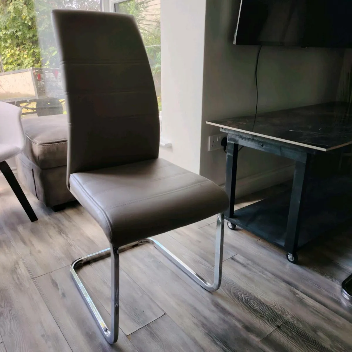 Kitchen chairs - Image 2