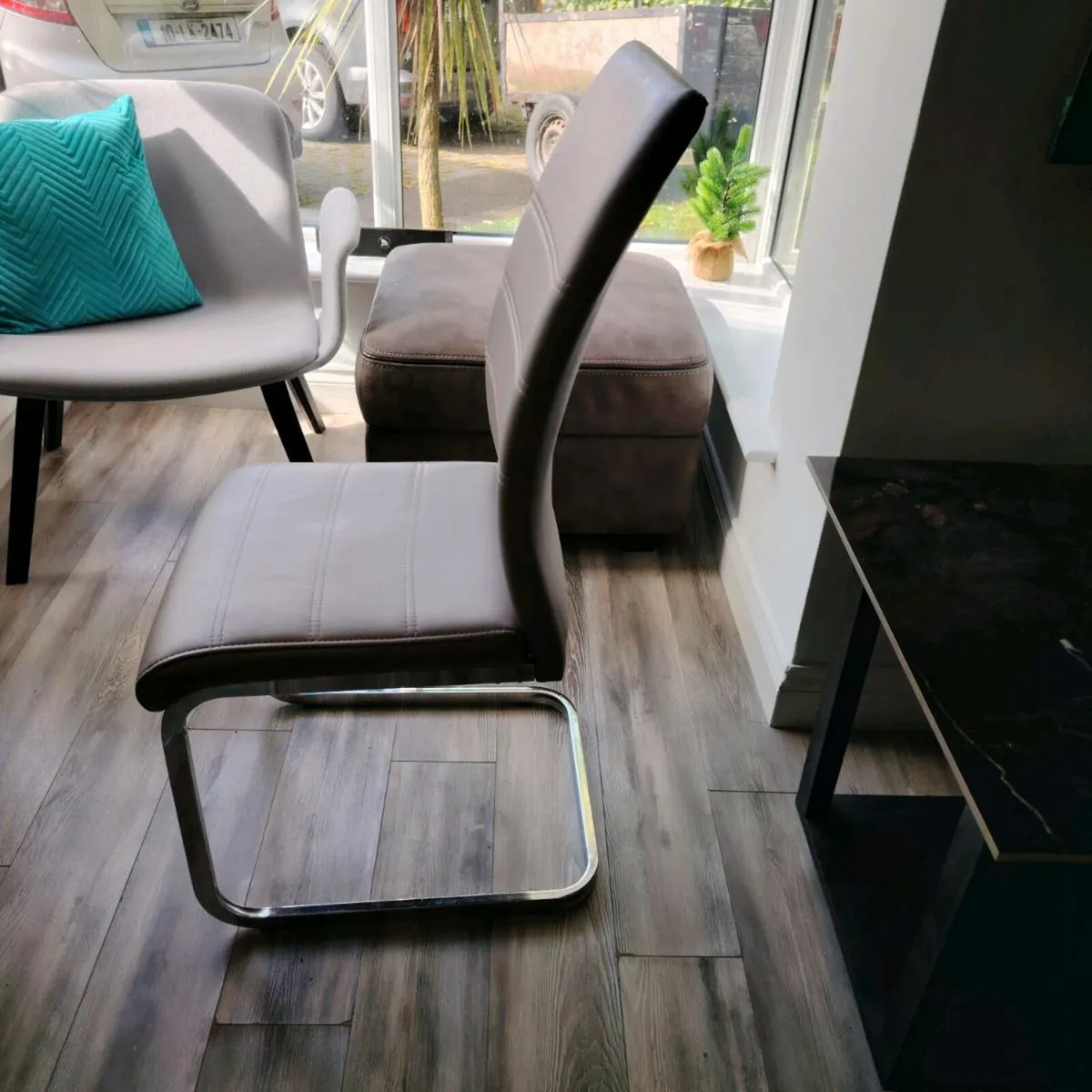 Kitchen chairs - Image 3
