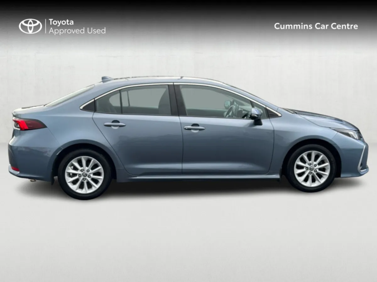 Toyota Corolla LUNA 4DR AUTO HYBRID - Image 3