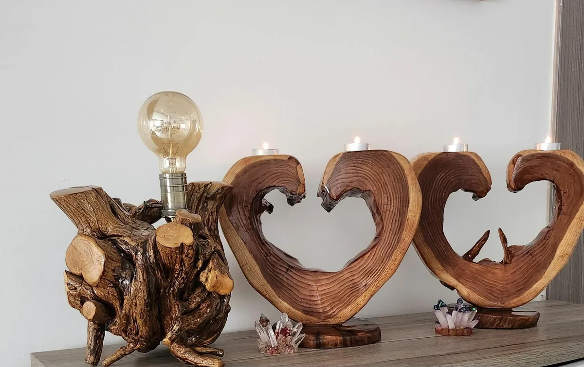Handmade pinewood heartshaped tea light holders - Image 1