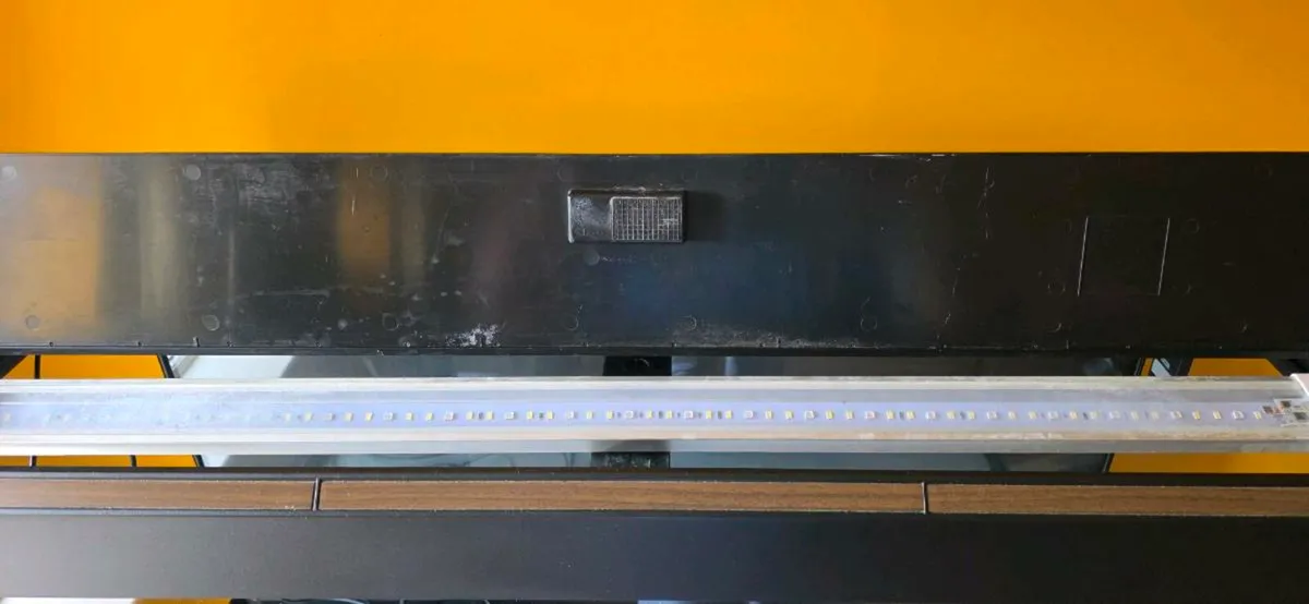 Fluval 200 l aquarium + accessories - Image 2