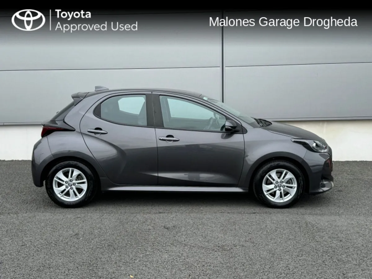 Toyota Yaris 1.5 Hybrid Luna Call Now : 041 980 24 - Image 3