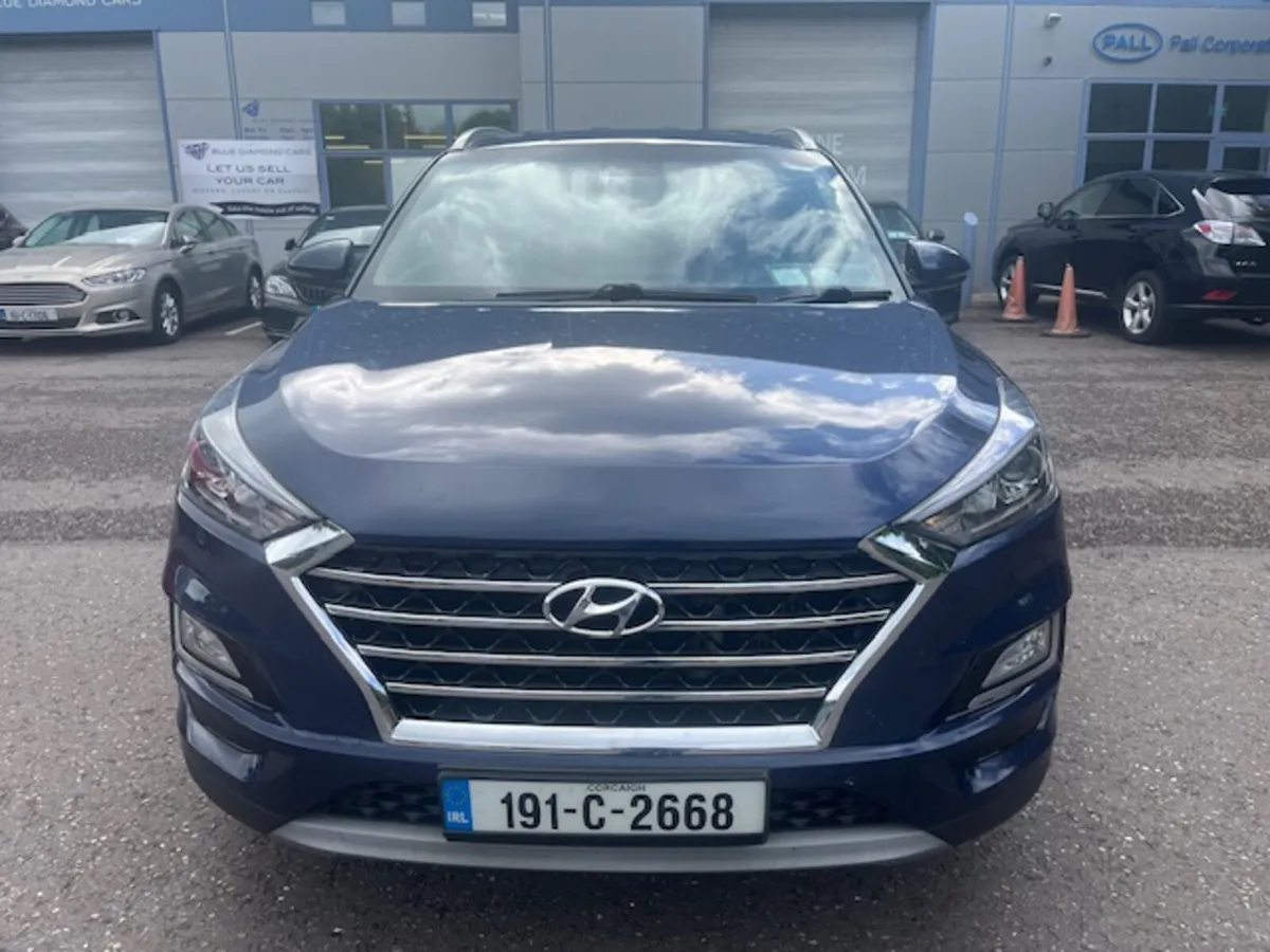 TUCSON  EXECUTIVE 5DR - Image 2