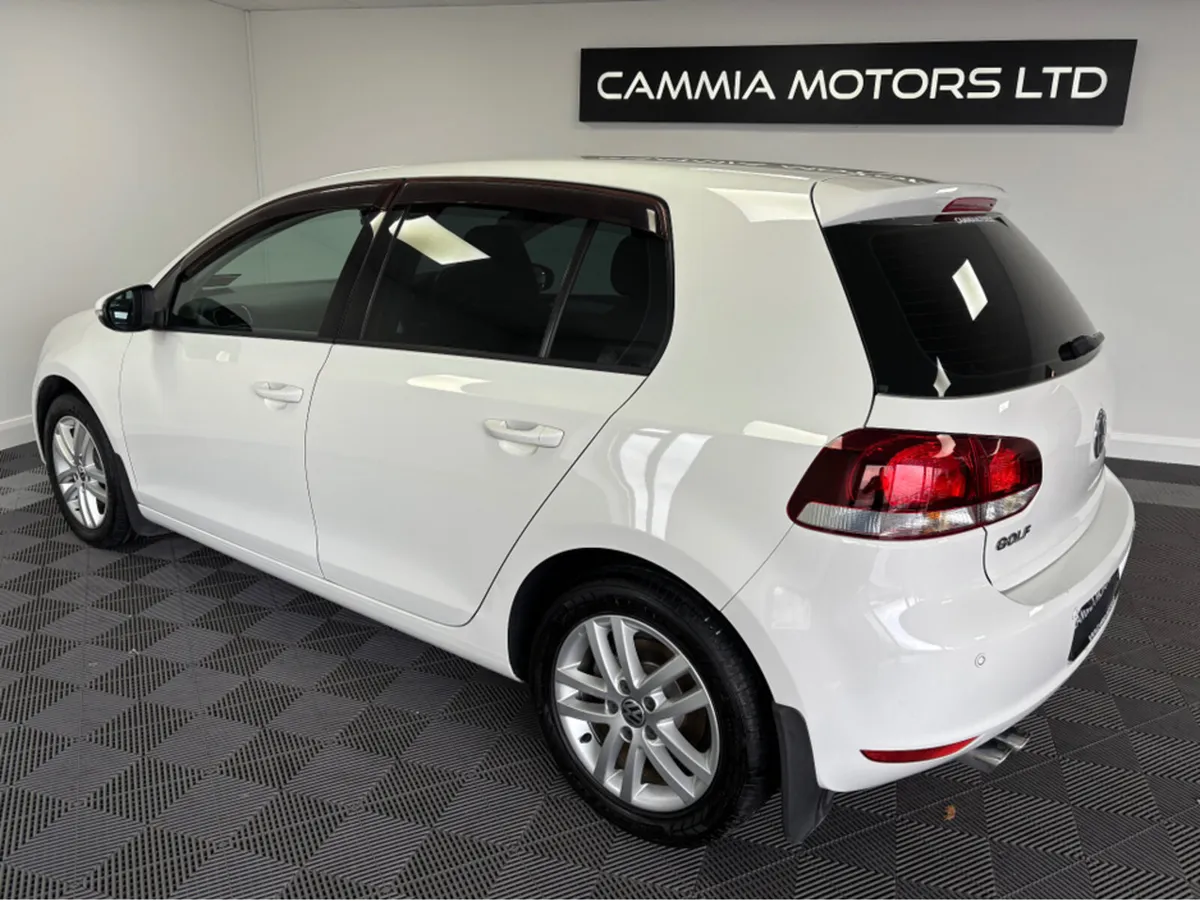 Volkswagen Golf *VOLKSWAGEN GOLF* *DSG* *LOW MILEA - Image 3