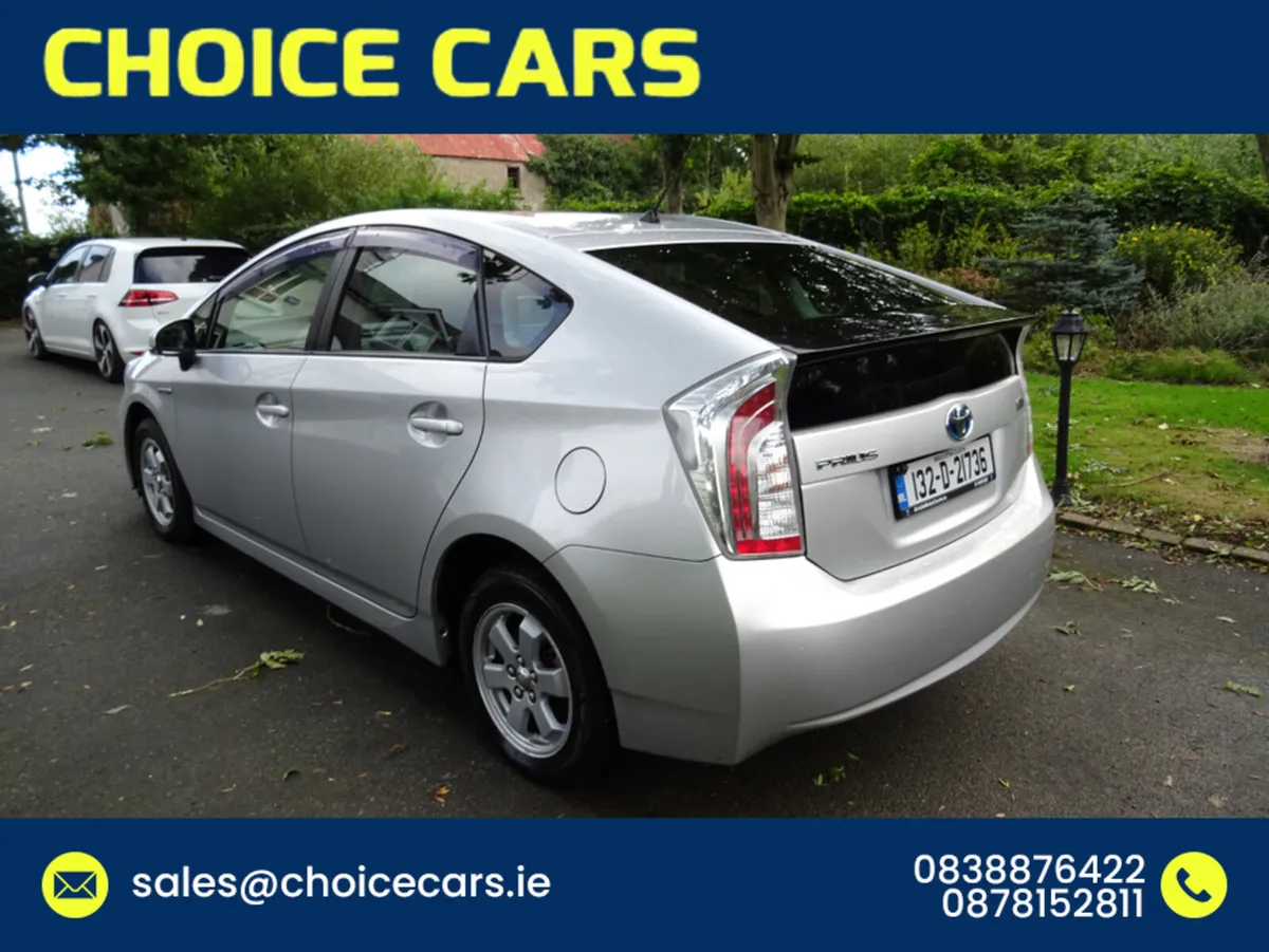 Toyota Prius 1.8 AUTO HYBRID - Image 3
