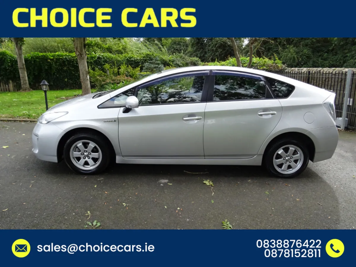 Toyota Prius 1.8 AUTO HYBRID - Image 4