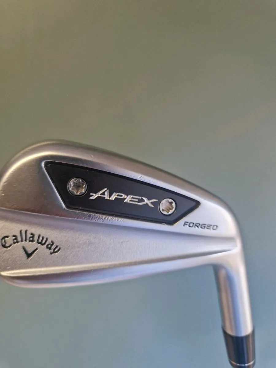 Callaway Apex Ai 200 irons - Image 1