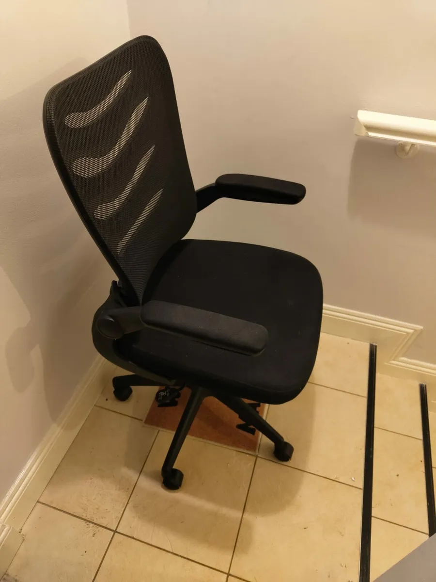 Chair - Image 4