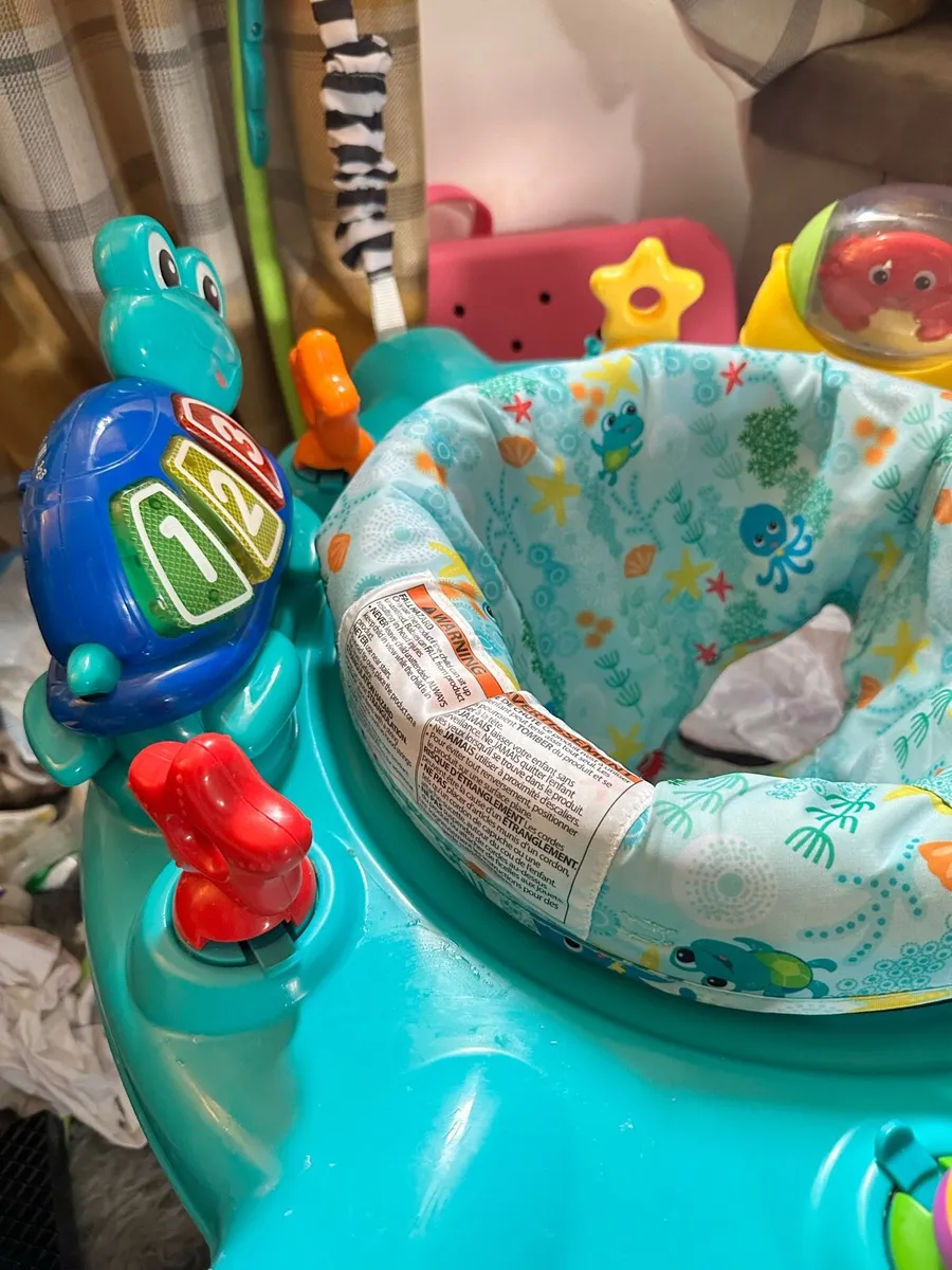 Baby Einstein spinning baby jumper - Image 3