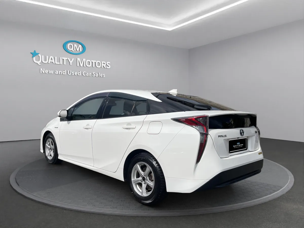 2018 TOYOTA PRIUS 1.8L HYBRID S104 - Image 4