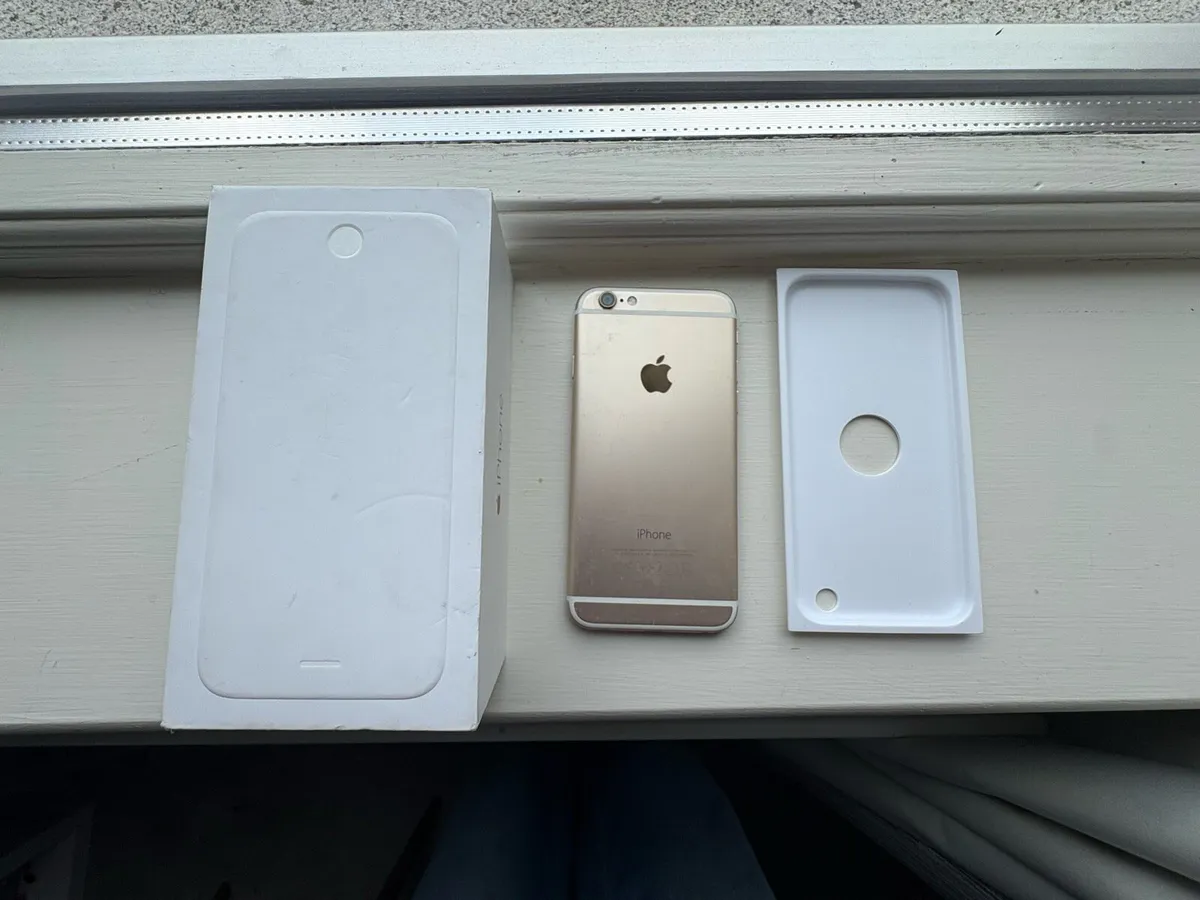 I phone 6 - Image 1