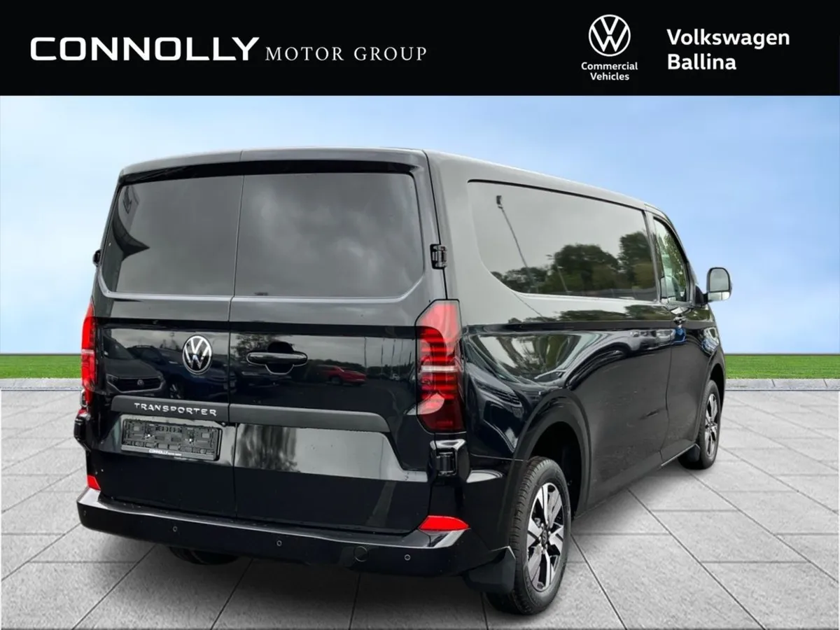 Volkswagen Transporter Trendline 150bhp - Image 3