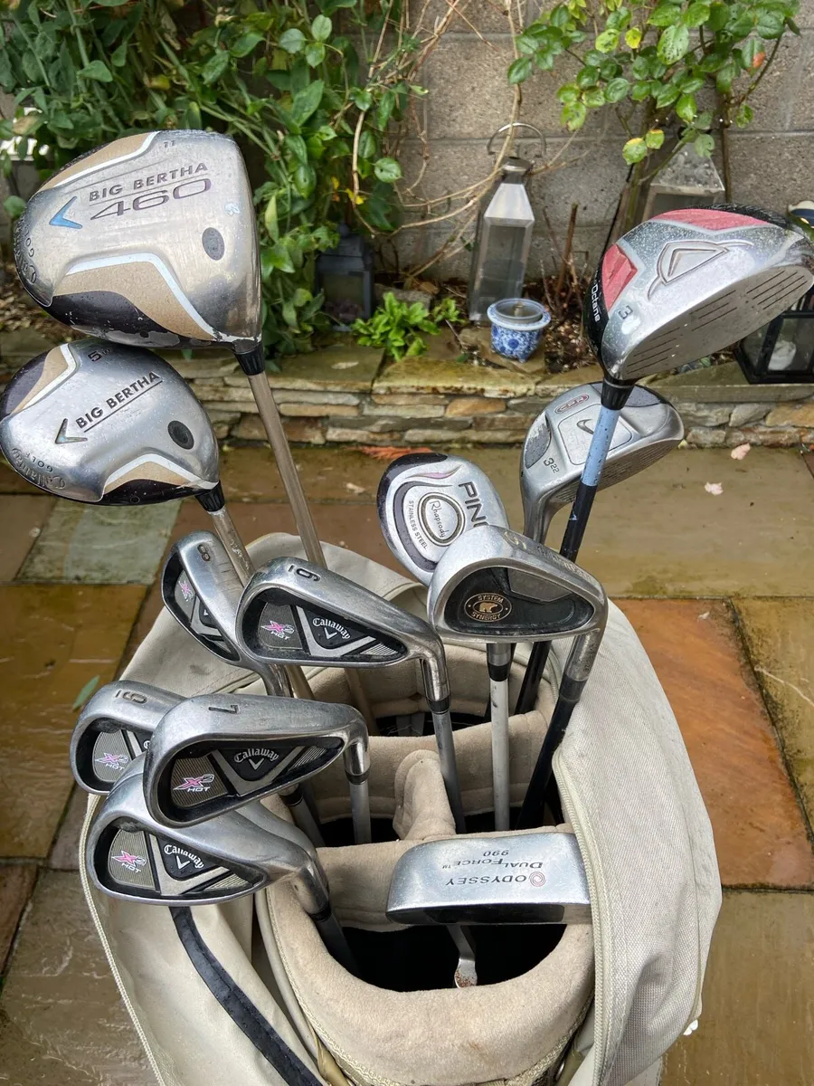 Lady’s.  Golf.   Clubs.   &.  Bag - Image 3