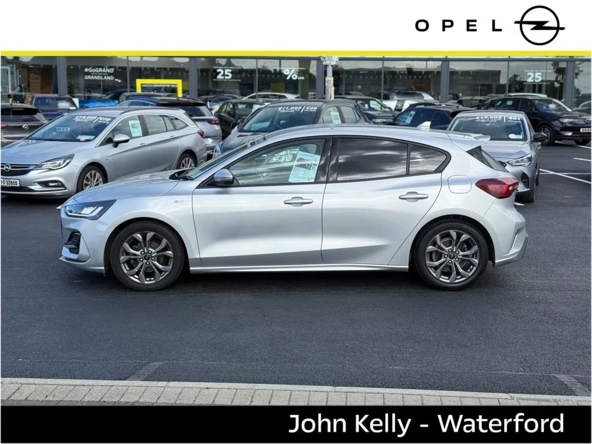 Ford Focus 1.0l Ecoboost 125PS ST Line - Image 4