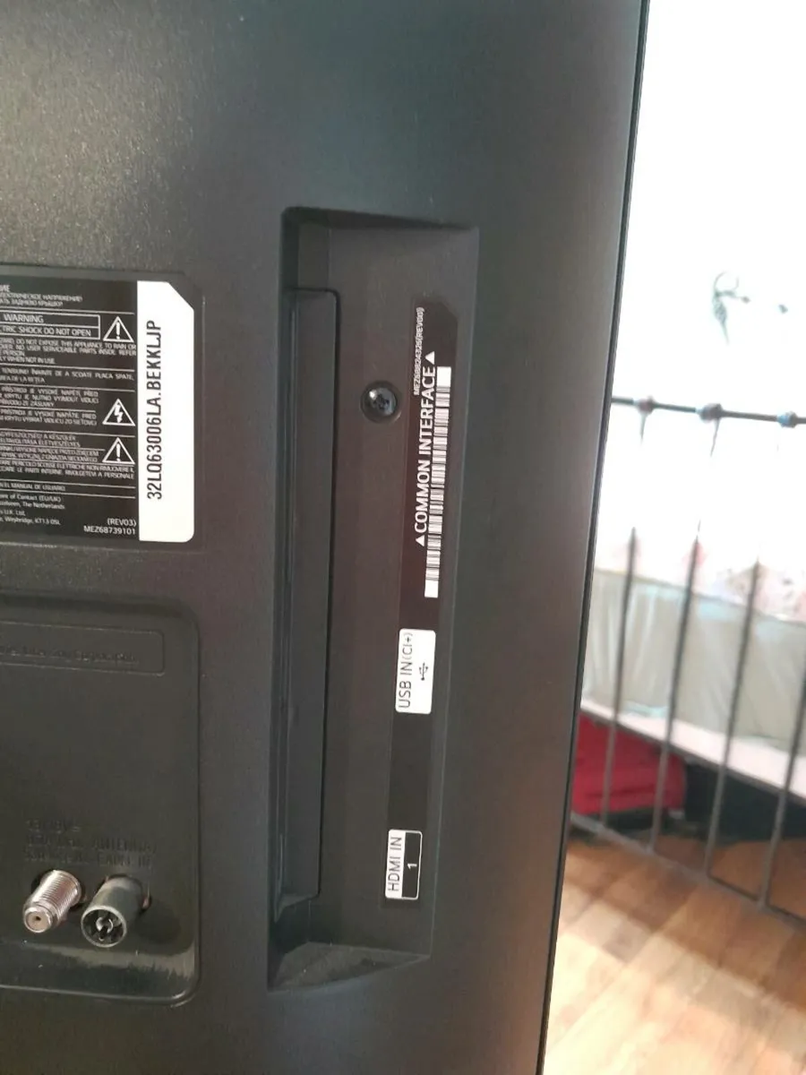 Smart TV - Image 3