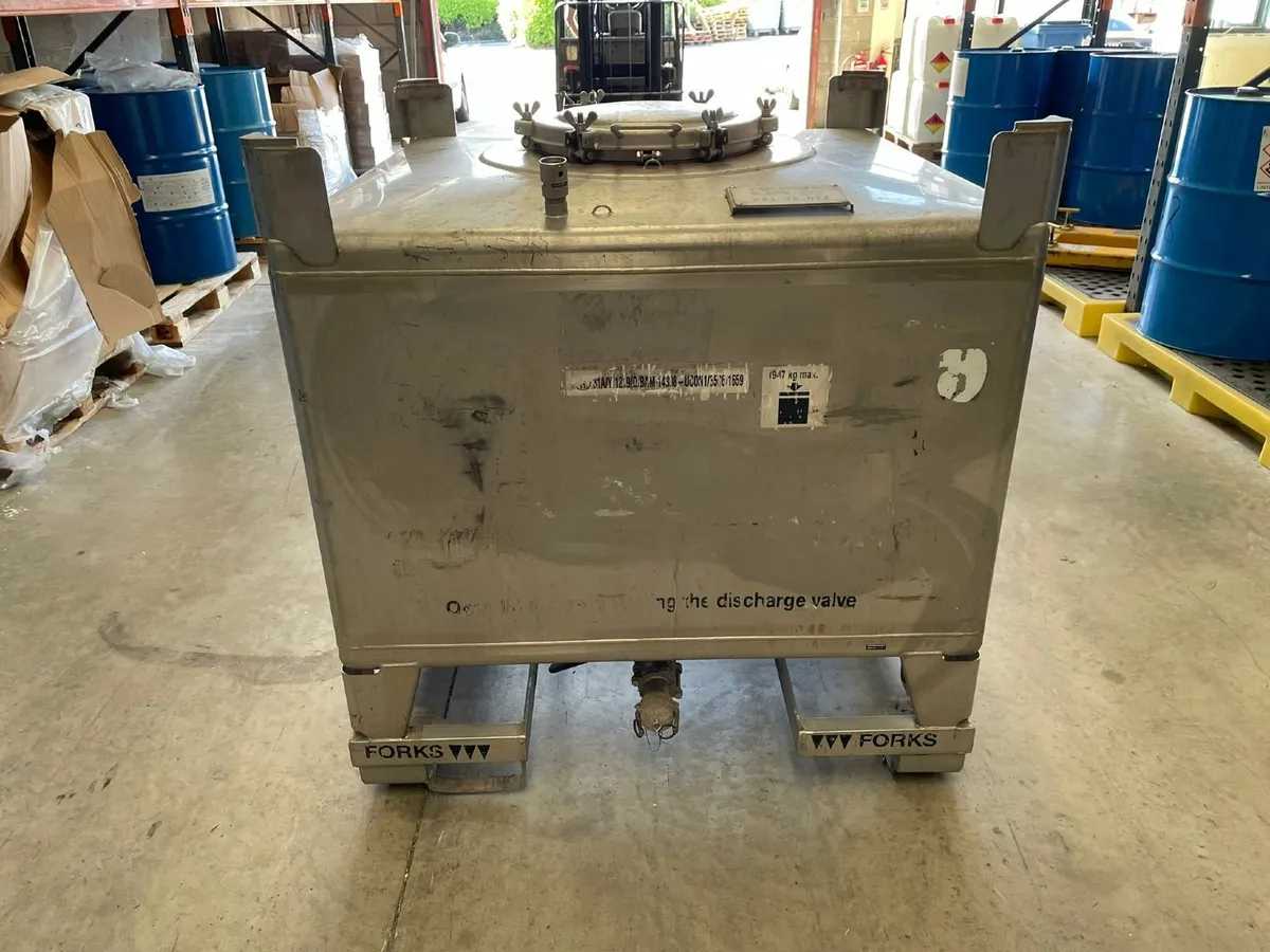 Stainless Steel IBC Tank 1020L – Thielmann - Used - Image 1