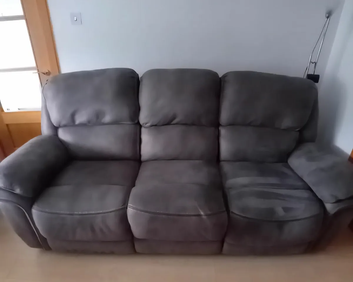 Sofa and armchairs - Image 4