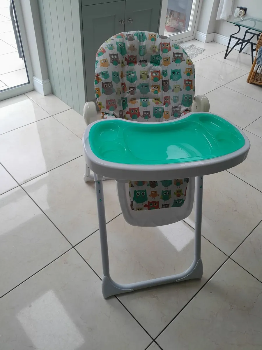 Childrens highchair - Image 1