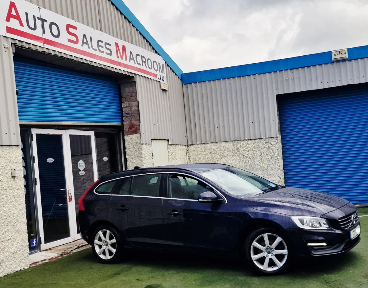 Volvo V60 2.0TD D2 SPEC EDIT LEATHER SAT NAV - Image 1