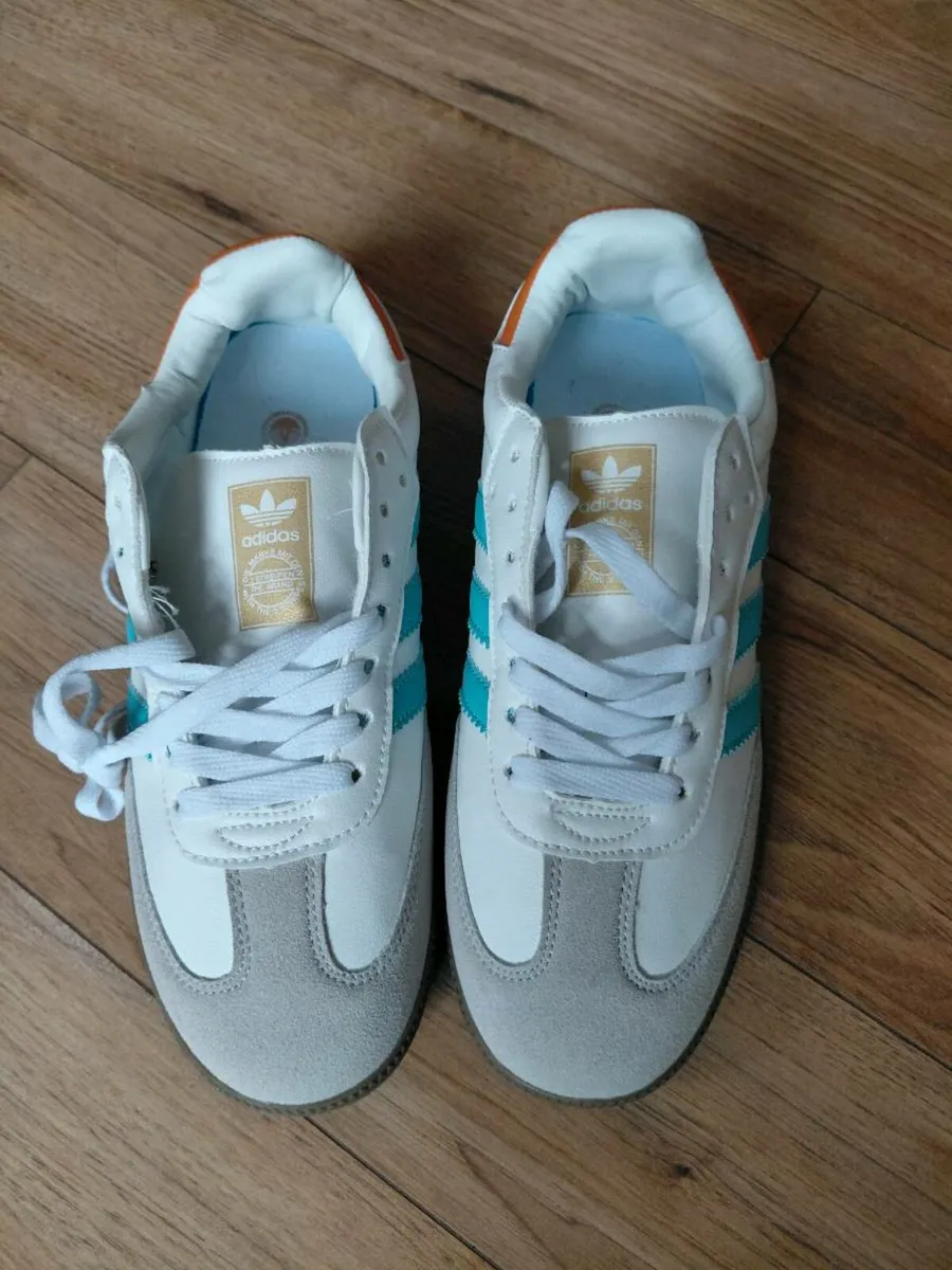 Adidas samba and New Balance - Image 3