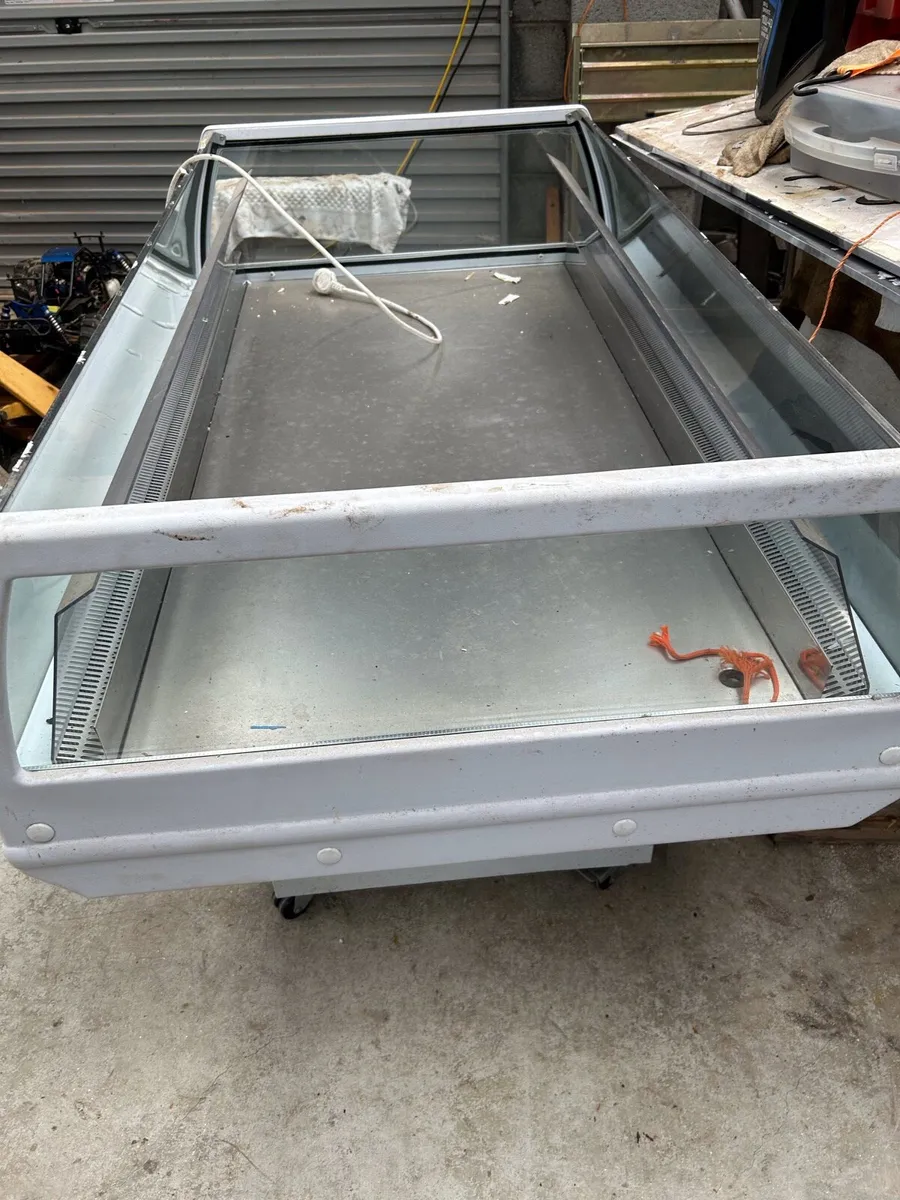 Zion 5ft walk around refrigeration unit - Image 3