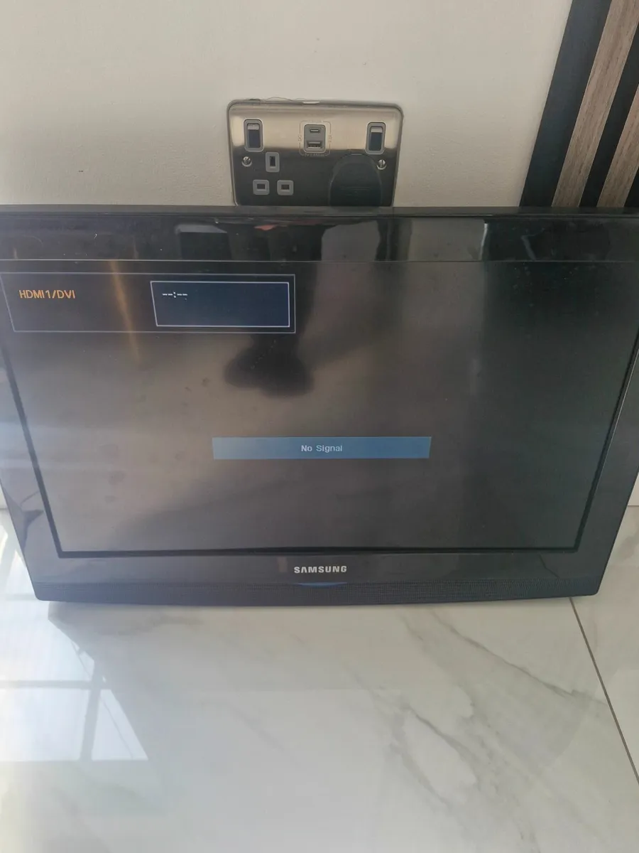 Samsung le26b350f1w TV 26" - Image 1
