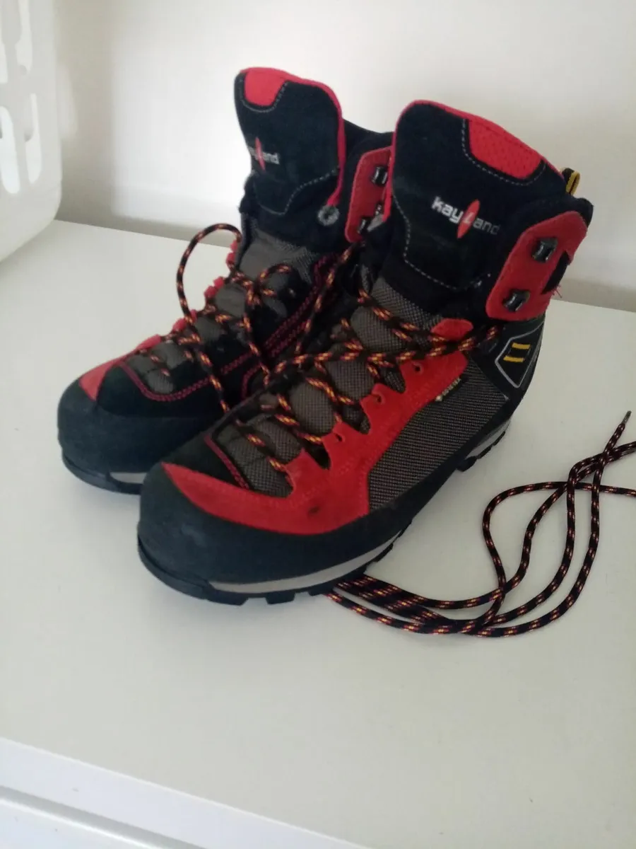Hill walking boots - Image 2