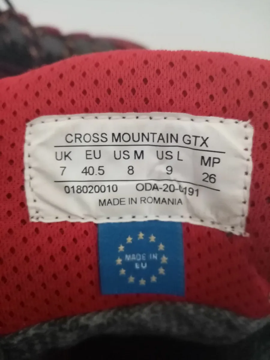 Hill walking boots - Image 3