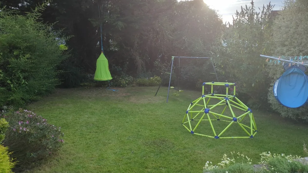 Kids climbing frame 30 euro quick sale