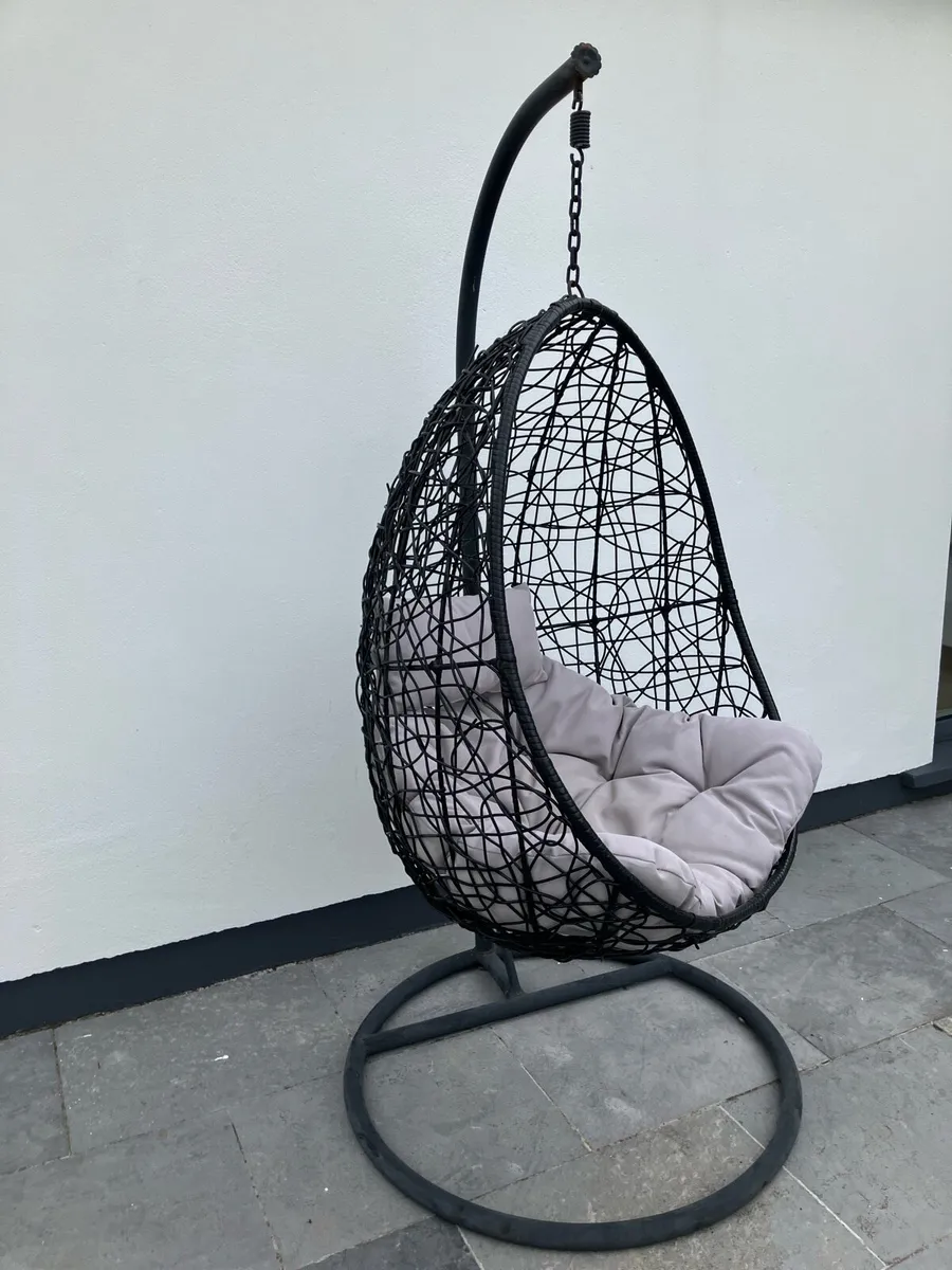 Egg chair - Image 4