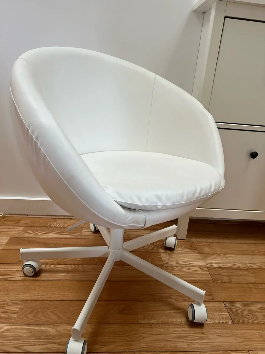 Office chair - Image 2