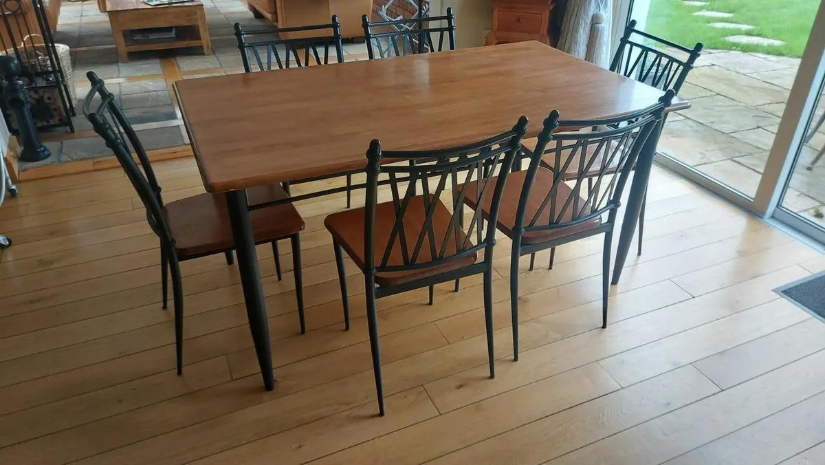 Table and 6 Chairs - Image 4