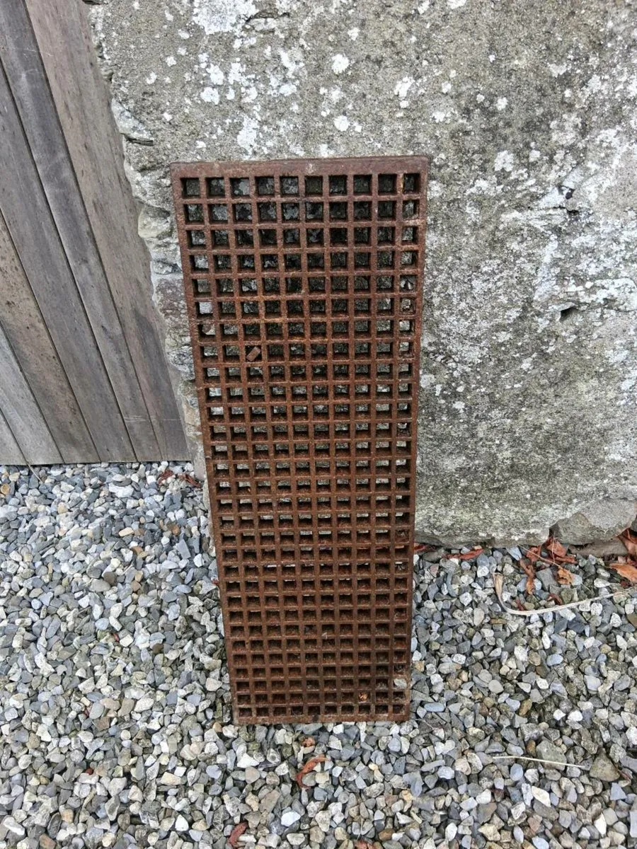 Channel grates - Image 1