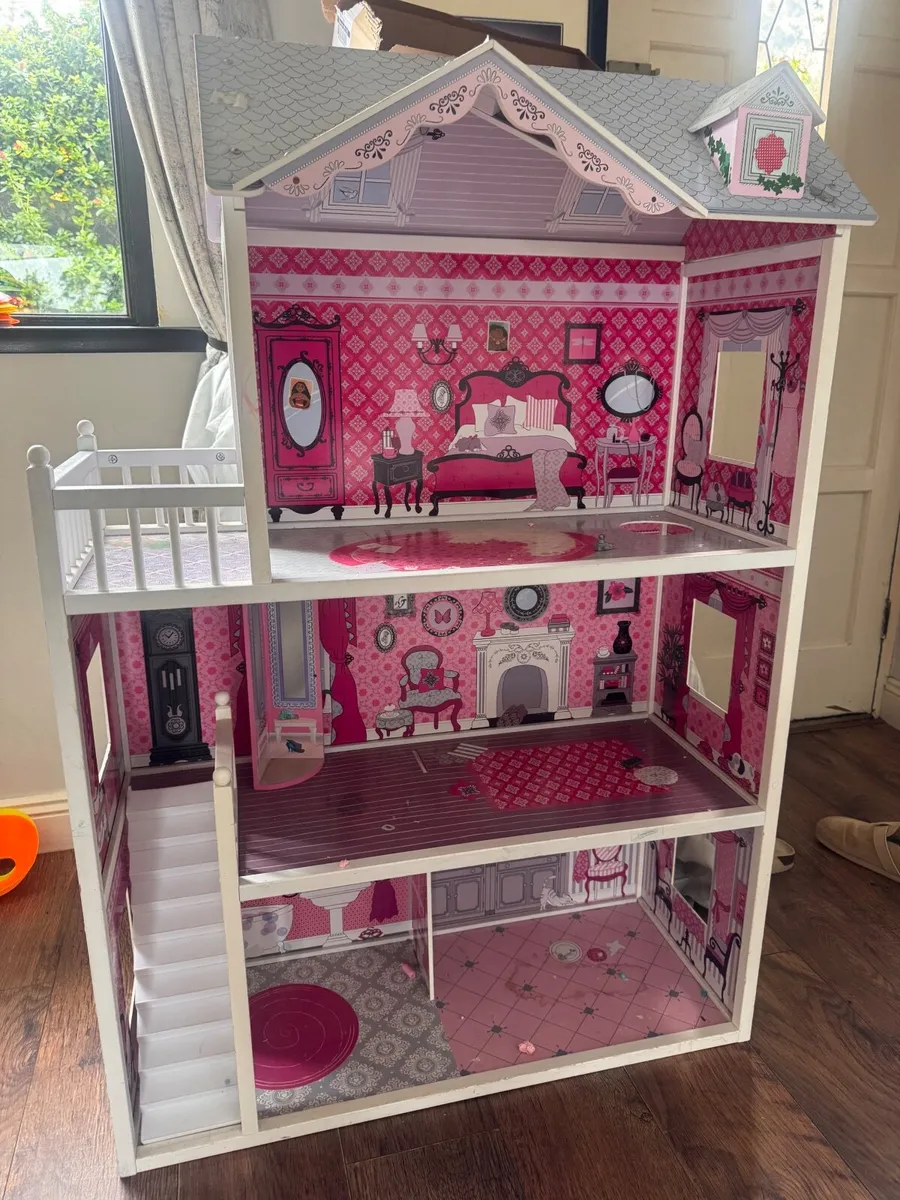 Dolls house - Image 2