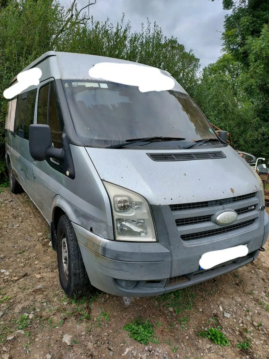 2007 Ford Transit Bus - Image 1