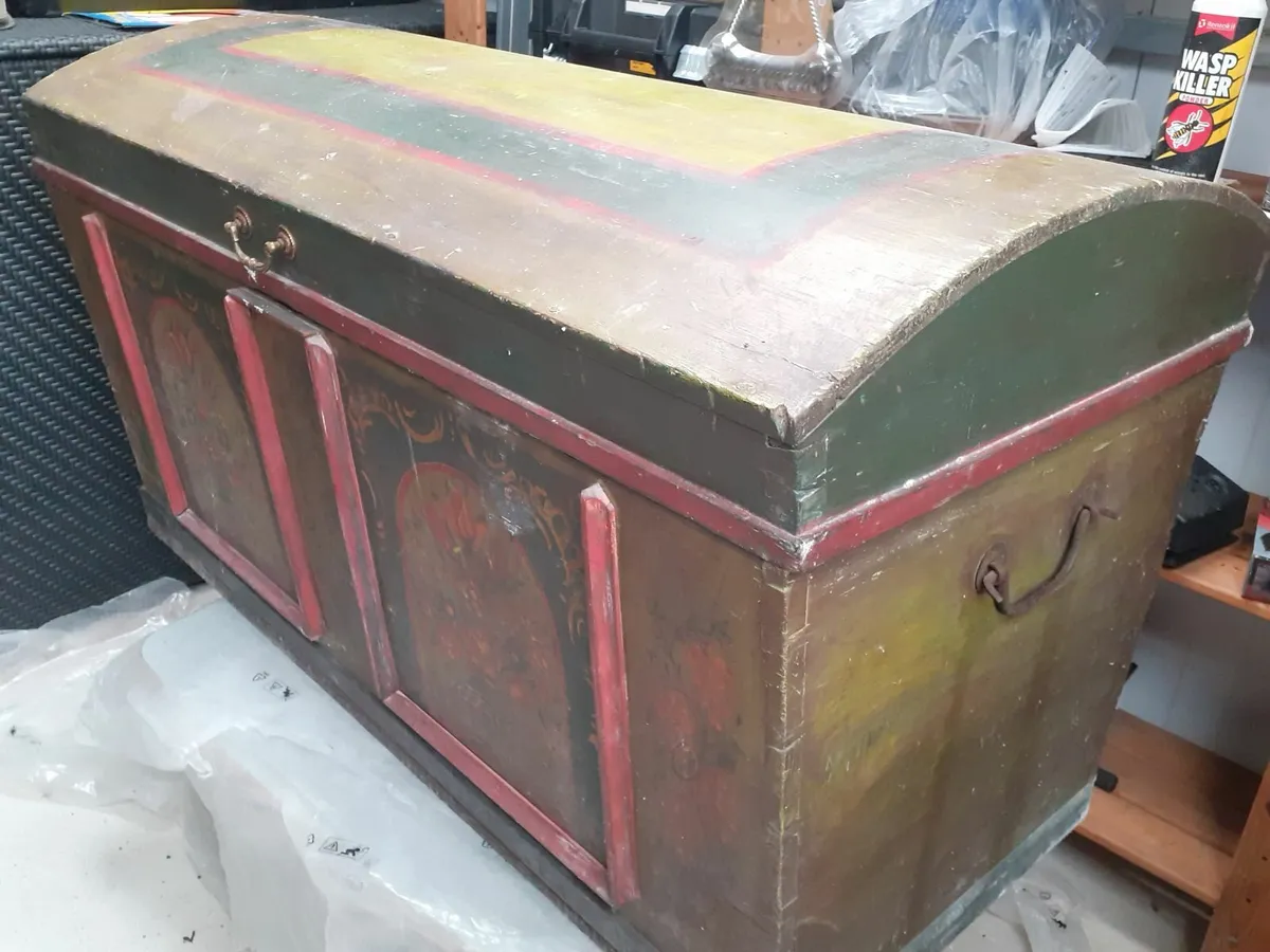 Antique furniture - Image 4
