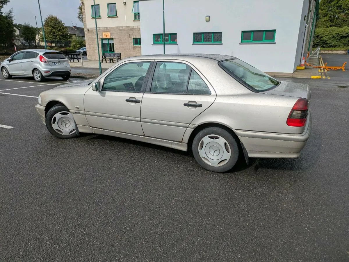 1999 Mercedes c180 - Image 2