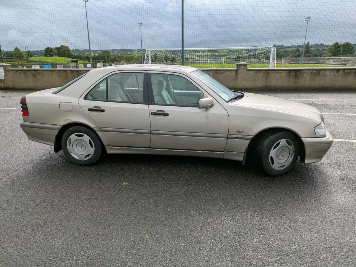 1999 Mercedes c180 - Image 3