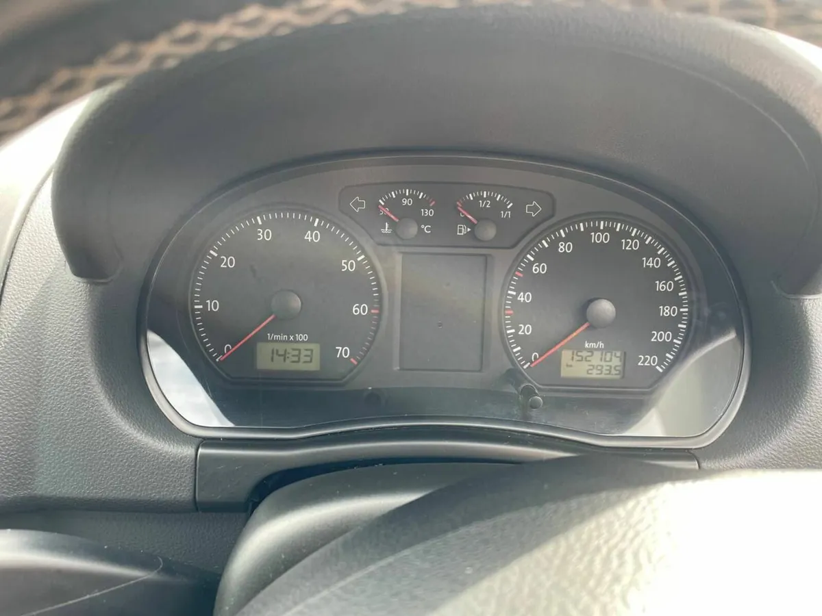 Volkswagen Polo 2009 - Image 4