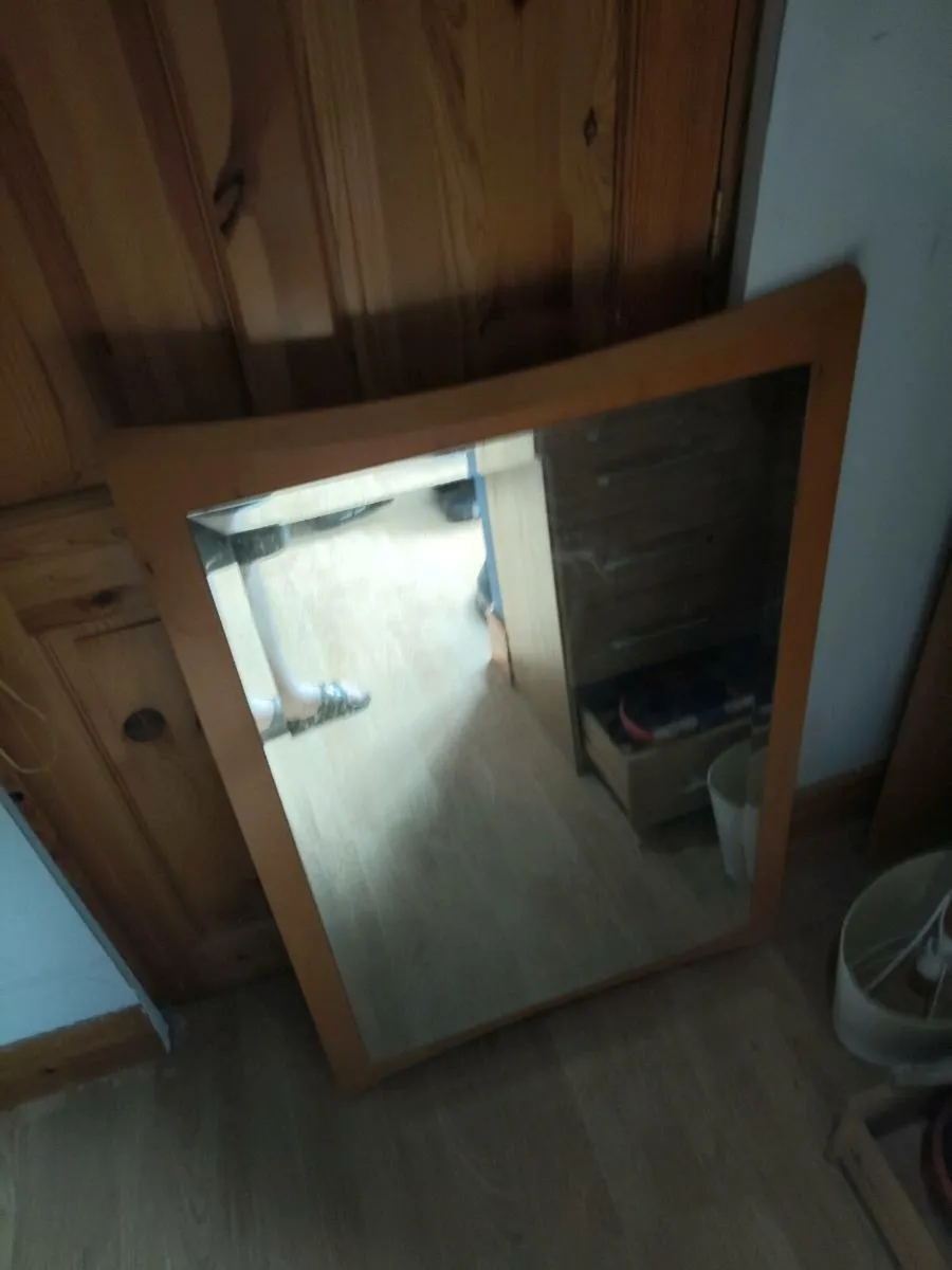 4 star Hotel mirror - Image 2